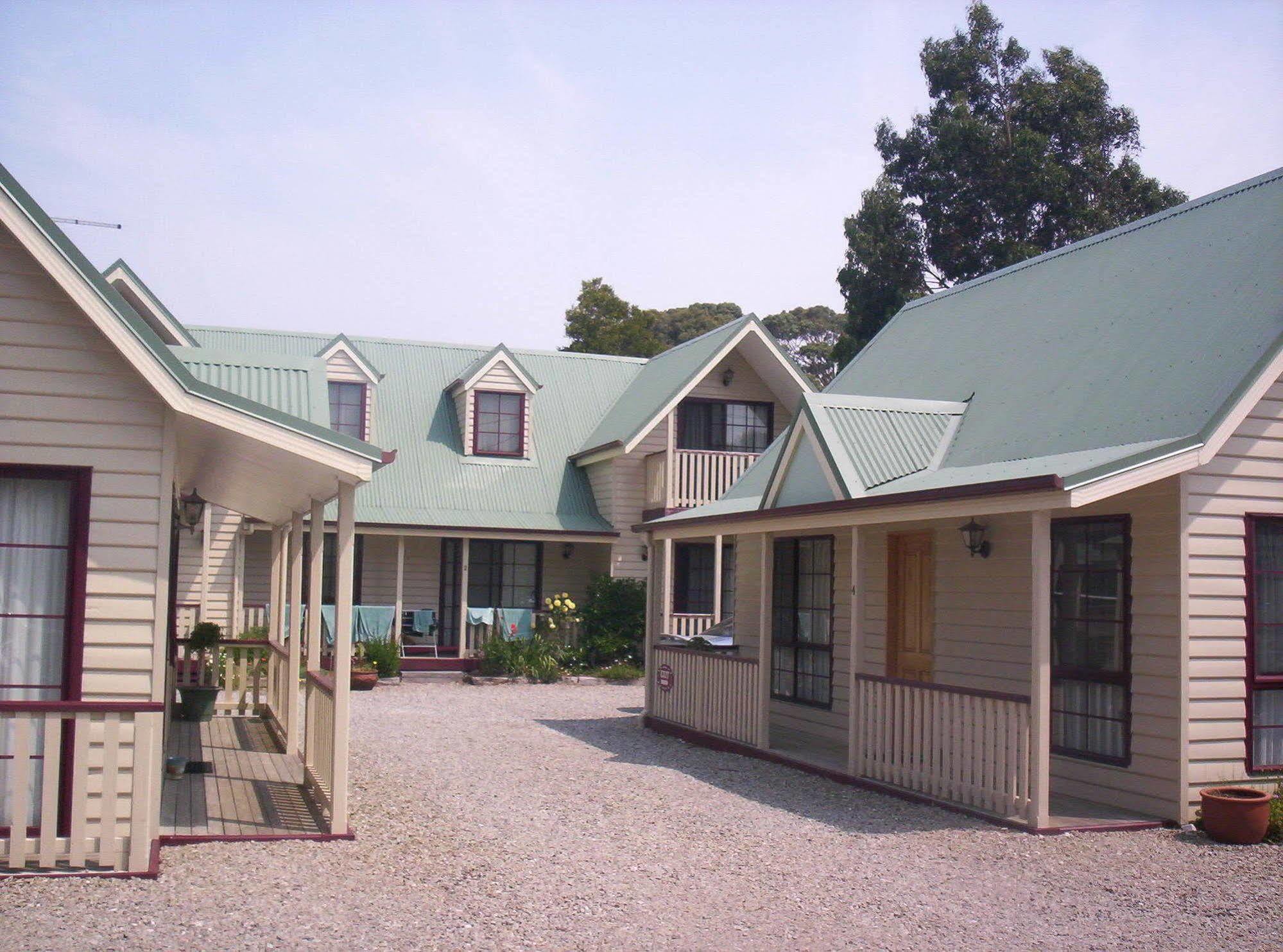 Kitty'S Cottages - Managed By Big4 Strahan Holiday Retreat Exterior foto